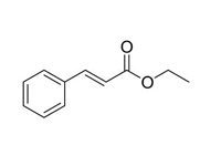 肉桂酸乙酯，99%(GC) 